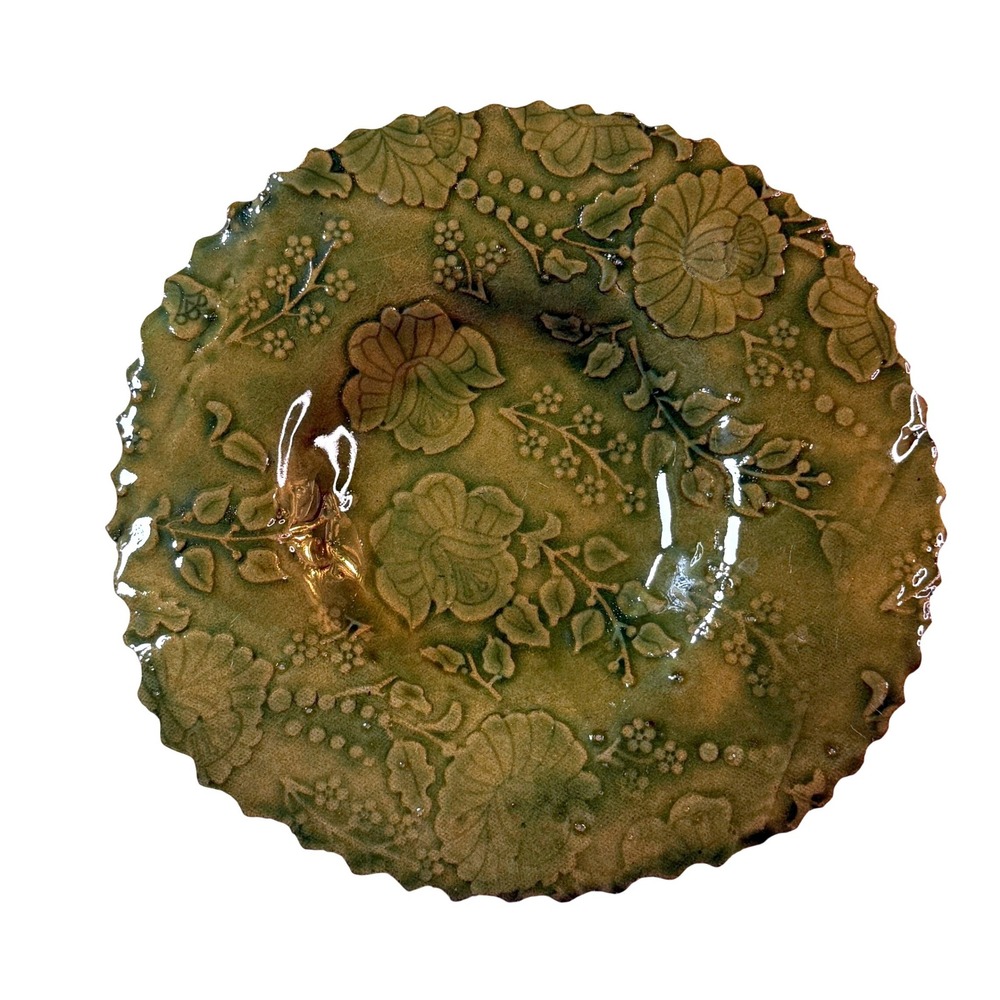 Vintage‎ Studio Pottery Accent Plate 9.5in Green Floral Botanical Cottagecore